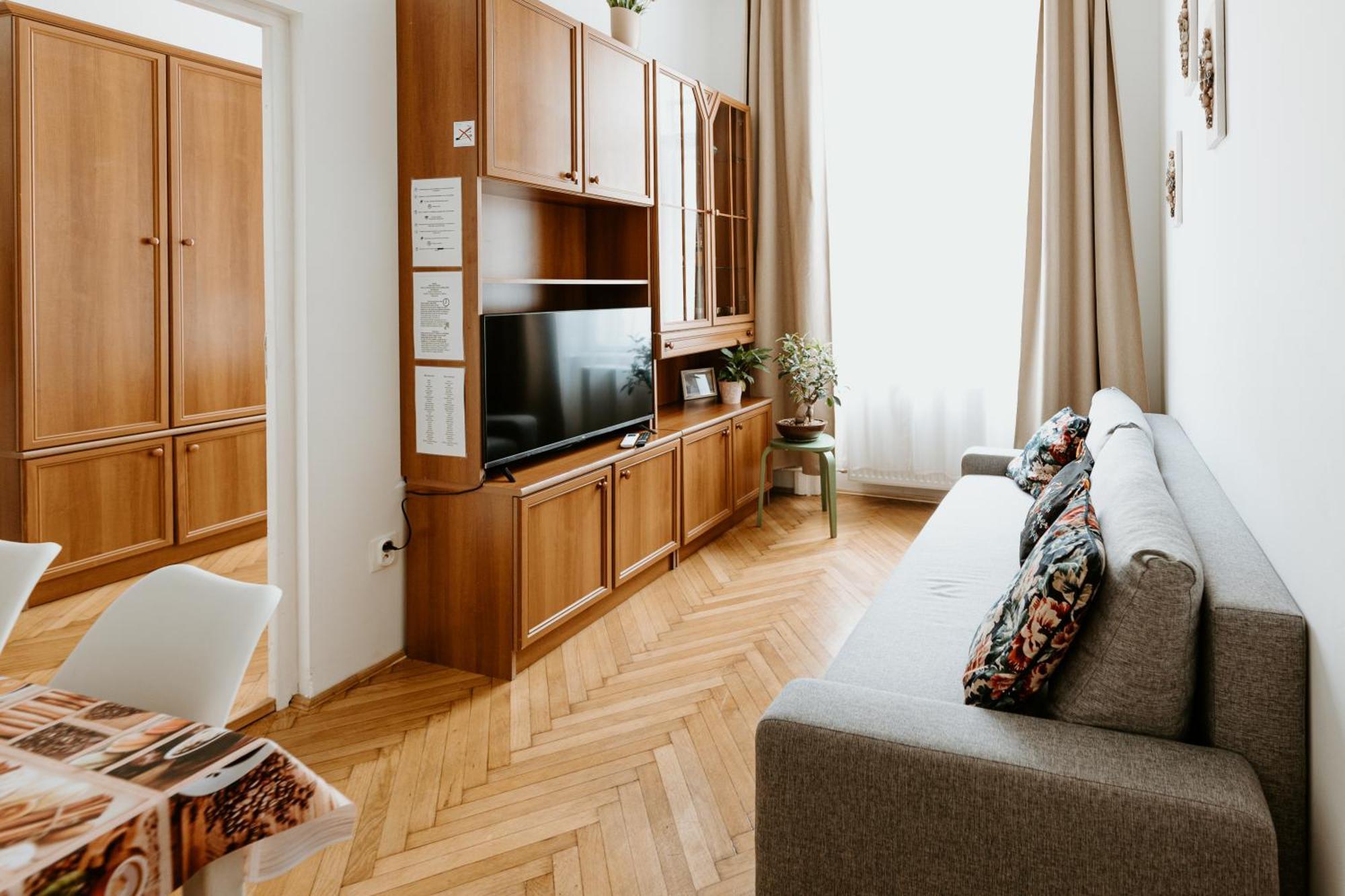 Margaret & Violet Apartments - Peaceful Stay Downtown Budapest Eksteriør billede