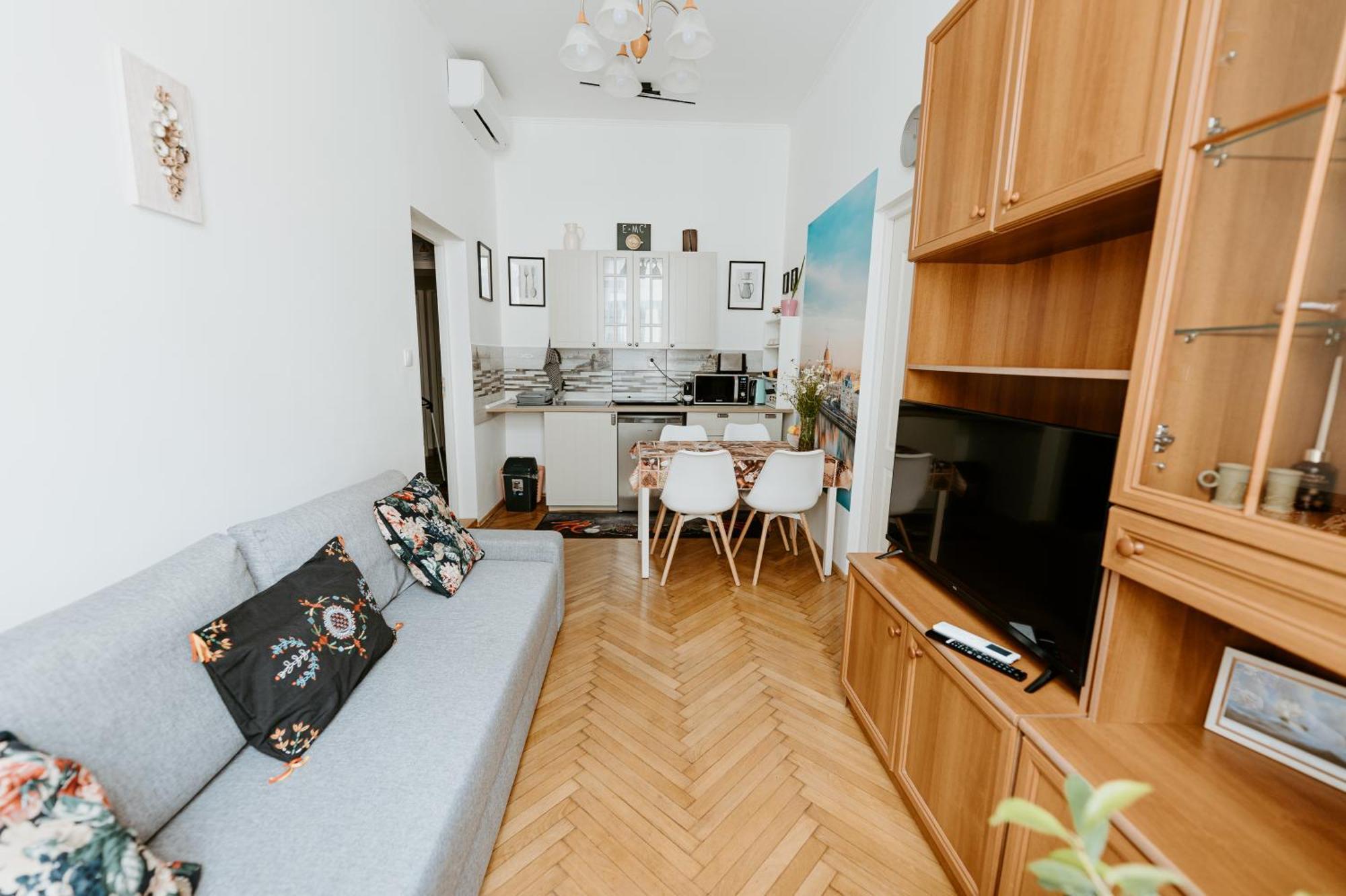 Margaret & Violet Apartments - Peaceful Stay Downtown Budapest Eksteriør billede